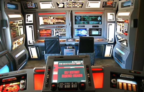 Would You Live On The Star Trek Enterprise Our Nerd Home - Star Trek Home Decor
