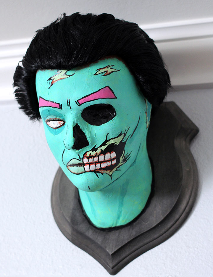 DIY Wall Mounted Zombie Head Plaque