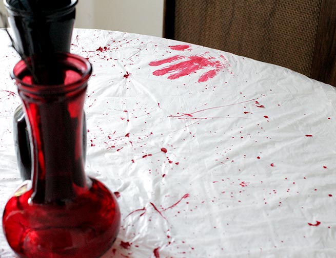 DIY Blood splatter tablecloth